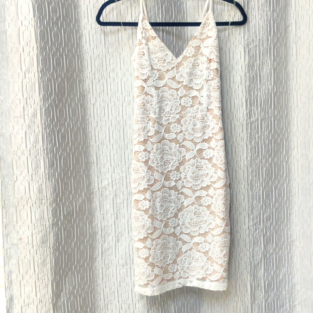 Midi V-neck Lace Dress
